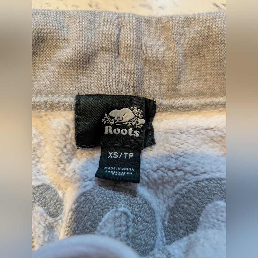 Roots Embroidered Sweatpants - Picture 2 of 4